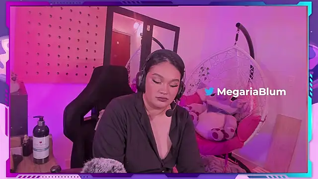 Snapshot of MegariaB chatting on July 2026 03:52:01 AM MegariaB online show from July 2026 03:52:01 AM