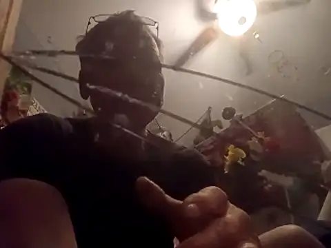 Snapshot of lubme chatting on December 2025 12:00:02 PM lubme online show from December 2025 12:00:02 PM