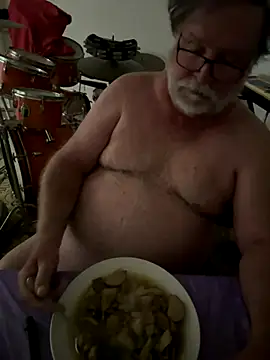 Drummajor online show from November 2025 04:17:01 AM