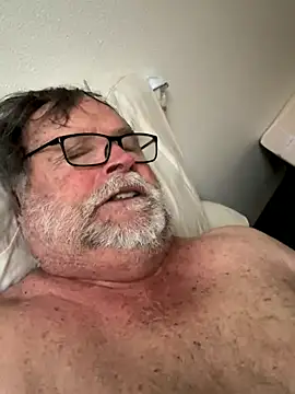 Drummajor online show from November 2025 04:23:01 PM