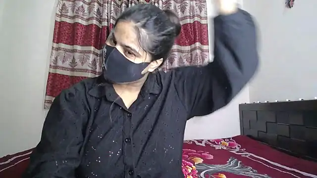 Dayna-36 online show from November 2025 04:18:01 PM