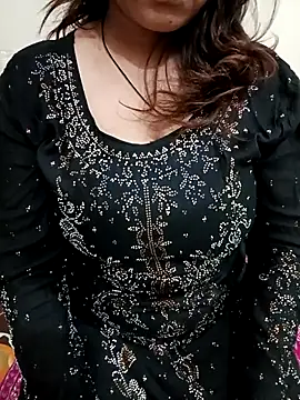 Dayna-36 online show from November 2025 03:37:01 PM