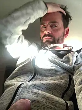 TB1977DK online show from January 2026 12:12:02 PM