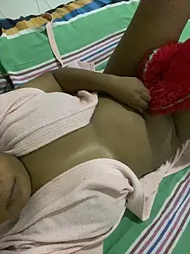 Snapshot of Annstella chatting on February 2025 03:11:01 PM Annstella online show from February 2025 03:11:01 PM