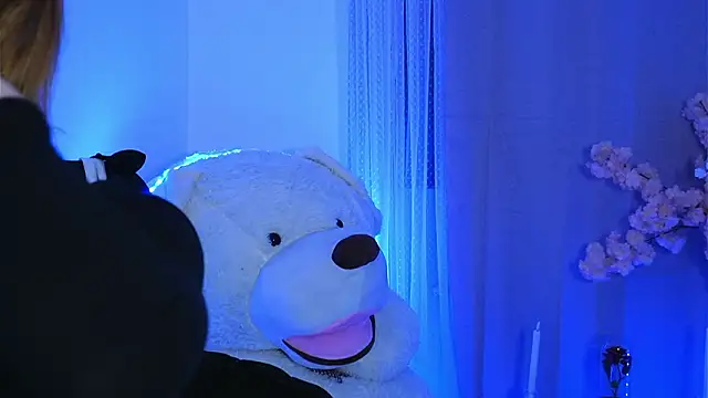 ivyleague  online show from March 2026 06:09:02 PM