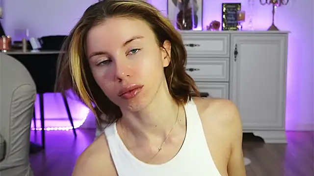 Snapshot of ivyleague_ chatting on October 2025 05:18:02 AM ivyleague online show from October 2025 05:18:02 AM