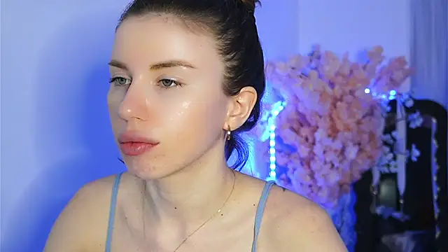 ivyleague  online show from March 2026 06:18:02 PM