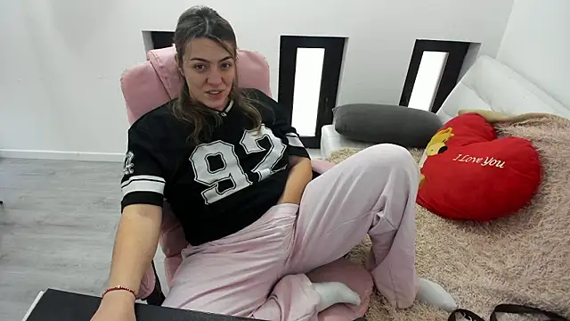 Dyana Kaylinn online show from March 2026 05:24:01 AM