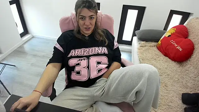 Dyana Kaylinn online show from March 2026 05:18:01 AM