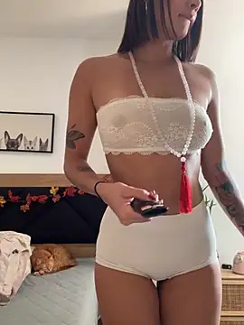 Snapshot of Susi_bell chatting on February 2025 08:45:02 PM Susi bell online show from February 2025 08:45:02 PM