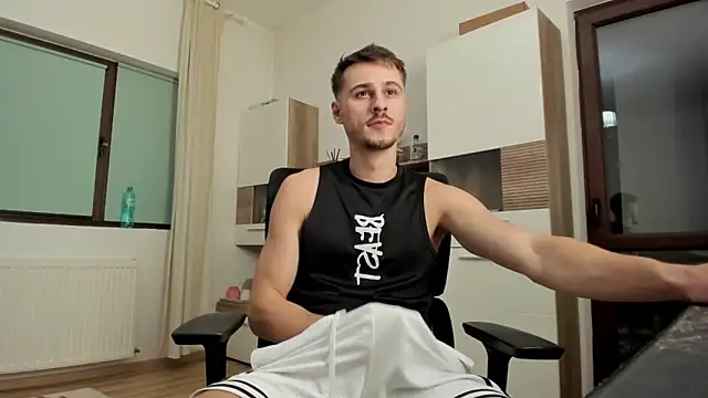 Jimmymorello online show from November 2025 04:45:01 PM