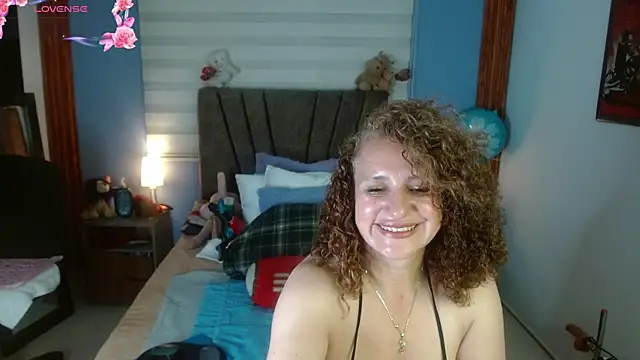 Nadia 84 online show from April 2026 01:04:02 PM