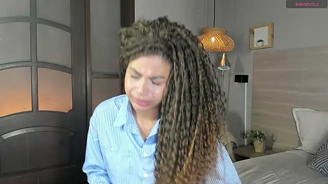 nayah   online show from February 2026 07:57:02 PM