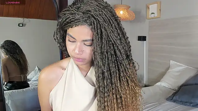 nayah   online show from April 2026 08:12:02 PM