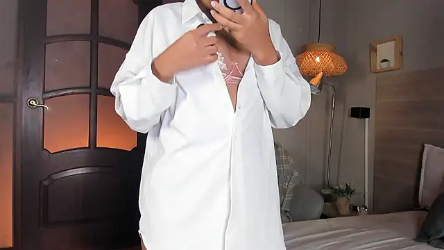 nayah   online show from February 2026 08:42:01 PM