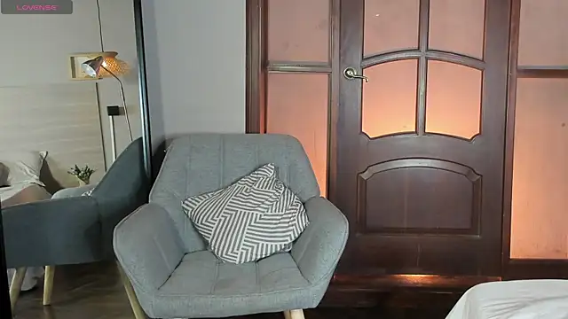 nayah   online show from June 2026 07:44:02 PM
