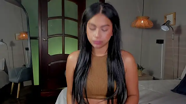 nayah   online show from December 2025 07:50:02 PM