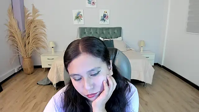  Natalie18 online show from November 2025 10:13:01 PM