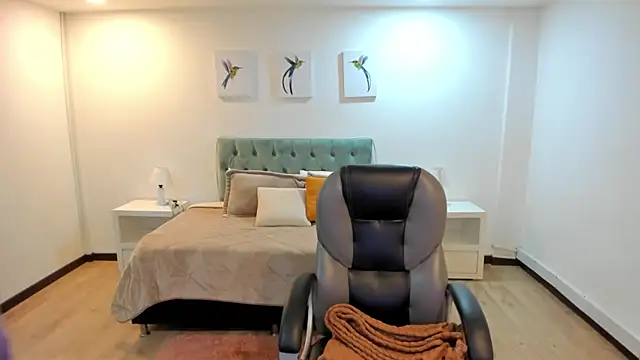  Natalie18 online show from October 2025 04:42:01 AM