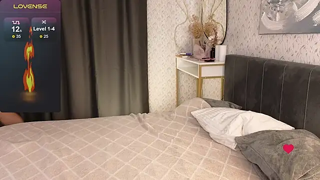 YourSweetDream  online show from September 2025 07:44:01 AM