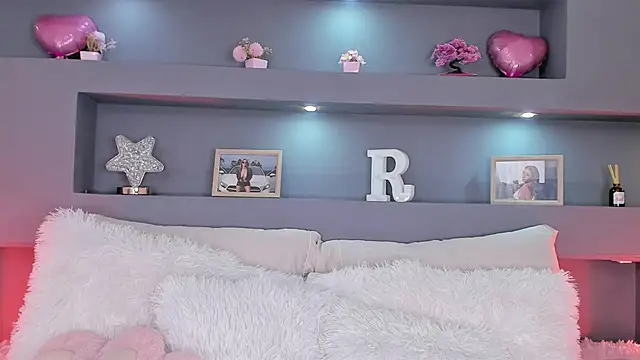 rosemonrooe online show from October 2025 03:13:02 PM