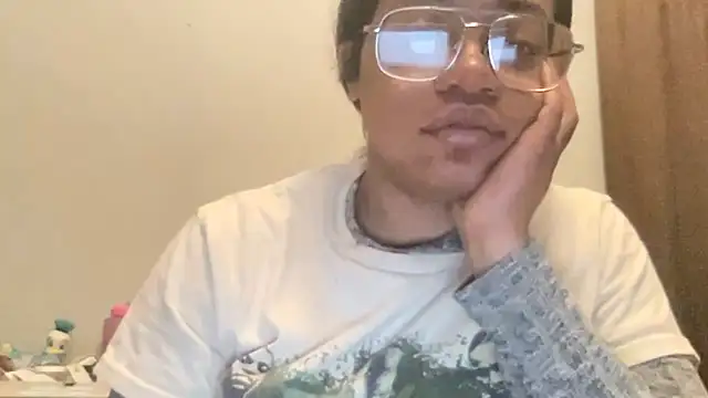 MommyConfident online show from January 2026 05:33:02 AM