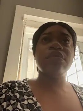 MommyConfident online show from July 2026 02:46:02 PM