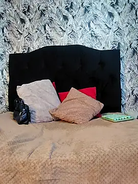 Devil Sara online show from November 2025 01:37:02 PM