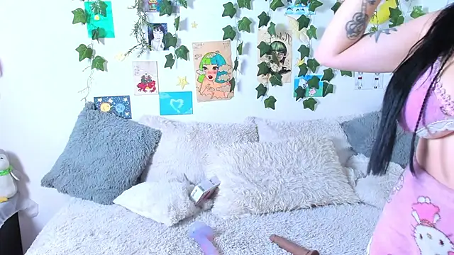 Dianne Golden online show from February 2025 11:37:02 PM