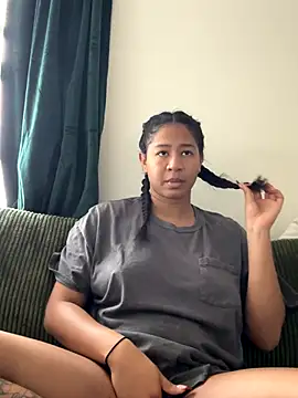 VanessaBling online show from December 2025 03:43:01 PM