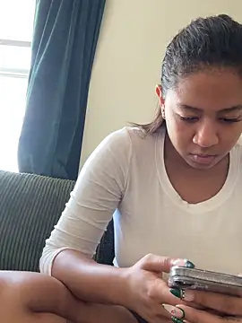 VanessaBling online show from November 2025 09:04:01 PM