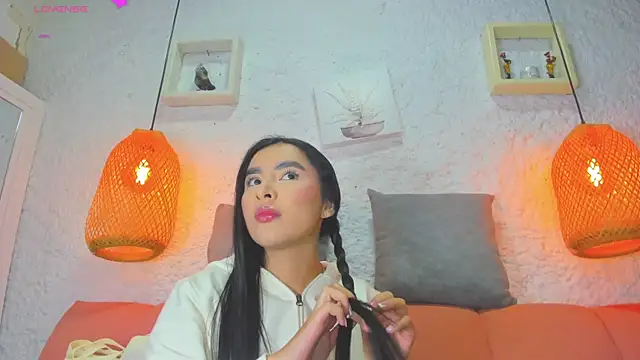 emiily s online show from October 2025 12:04:01 PM