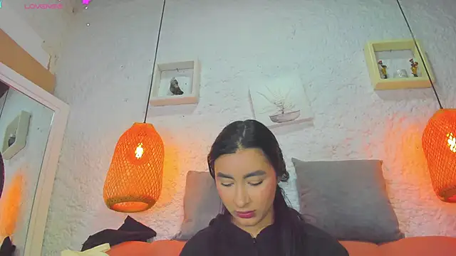 emiily s online show from October 2025 12:04:02 PM