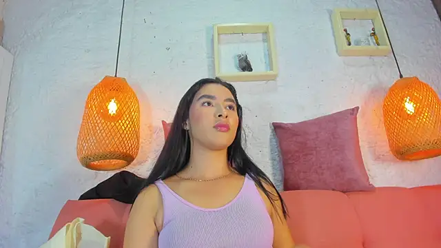 emiily s online show from November 2025 12:11:02 PM