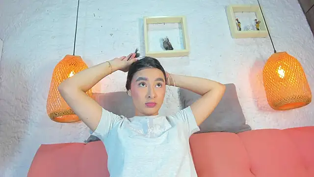 emiily s online show from November 2025 12:09:02 PM