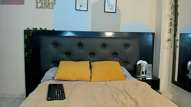 Snapshot of Jotastevensxx chatting on November 2025 11:36:01 AM Jotastevensxx online show from November 2025 11:36:01 AM