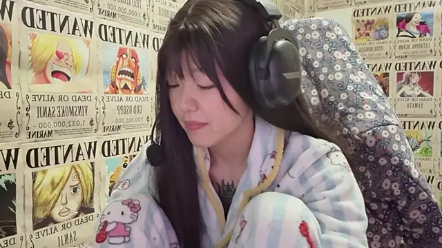 Snapshot of SNAKEgirlQAQ chatting on September 2025 06:15:02 PM SNAKEgirlQAQ online show from September 2025 06:15:02 PM