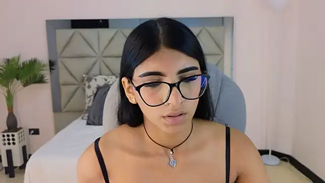 Snapshot of maiaa_ruiz chatting on November 2025 02:53:01 PM maiaa ruiz online show from November 2025 02:53:01 PM