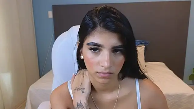 maiaa ruiz online show from January 2025 04:51:02 PM