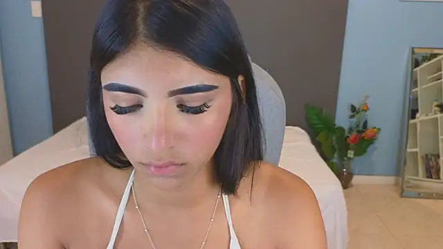 maiaa ruiz online show from October 2025 03:30:02 AM