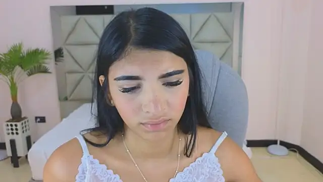 Snapshot of maiaa_ruiz chatting on November 2025 04:00:01 PM maiaa ruiz online show from November 2025 04:00:01 PM