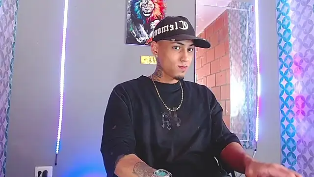 Liam lee online show from April 2026 02:02:01 PM