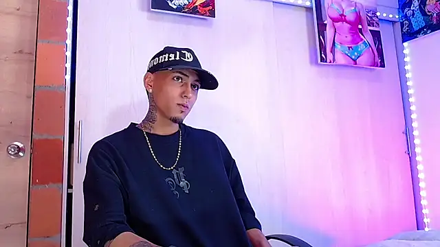 Liam lee online show from November 2025 02:18:01 PM