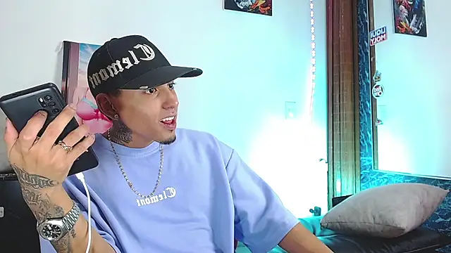 Liam lee online show from November 2025 01:54:02 PM