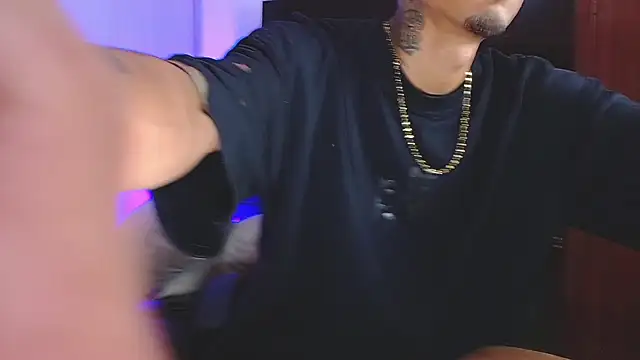 Liam lee online show from December 2025 03:47:01 PM