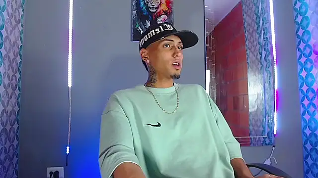 Liam lee online show from April 2026 10:50:02 PM