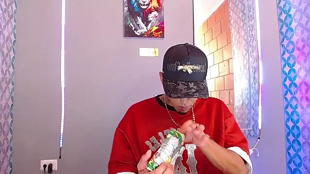 Liam lee online show from April 2026 09:39:33 PM