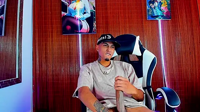 Liam lee online show from February 2026 03:20:02 PM