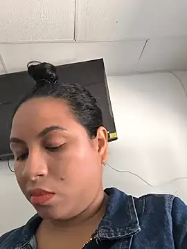 Snapshot of Francesca_ferrari chatting on July 2026 07:58:02 PM Francesca ferrari online show from July 2026 07:58:02 PM