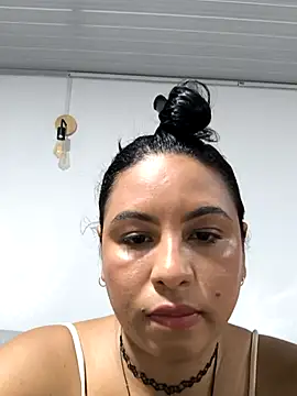 Snapshot of Francesca_ferrari chatting on November 2025 09:59:01 PM Francesca ferrari online show from November 2025 09:59:01 PM